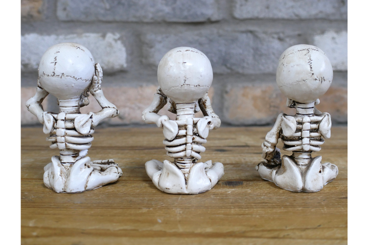 Silent Bones Trio – Hear No Evil, See No Evil, Speak No Evil Skeletons