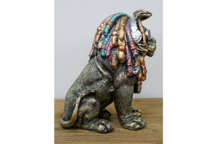 Lion sitting with Dreadlocks rasta in Black & gold resin quirky decorative ornament