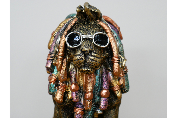 Lion sitting with Dreadlocks rasta in Black & gold resin quirky decorative ornament