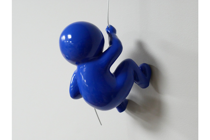 Abseiling Blue & Red Ball Head Ornament Hanging Figures