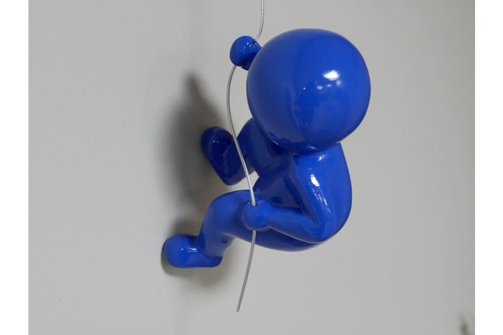 Abseiling Blue & Red Ball Head Ornament Hanging Figures