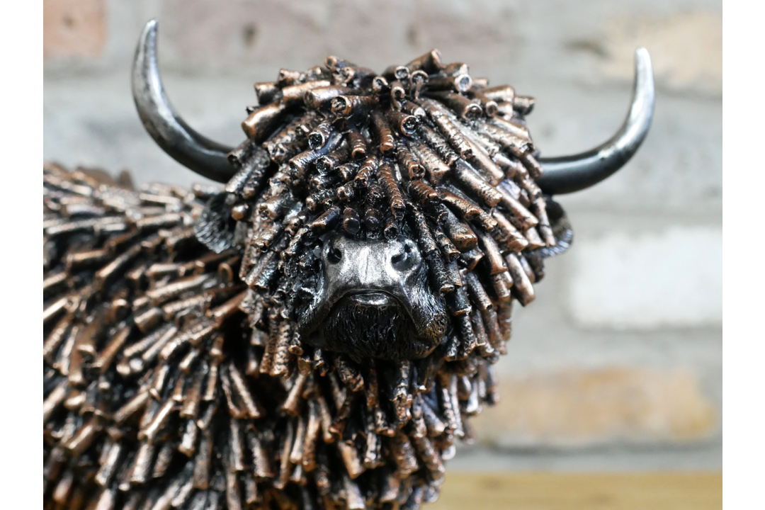 Bronze Highland Cow Resin Ornament with Coiled Effect Decorative Home Décor Accent