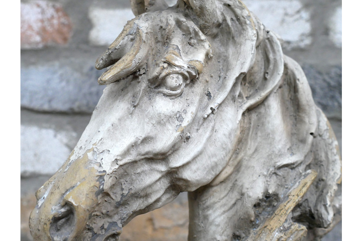 Rustic Horse Head Bust Sculpture MGO indoor/Outdoor Ornament free standing Decor