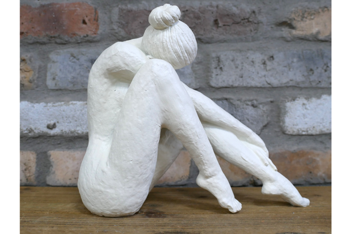 30cm White Sitting Lady Statue Figurine Elegant Home Décor Ornament Sculpture