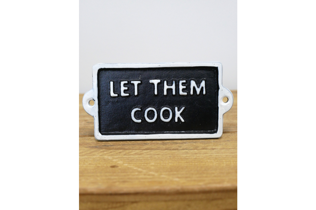Funny Decorative Wall Signs – No Tres Pooping, Let Them Cook & Private Property