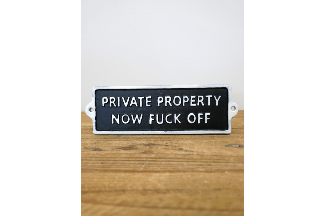 Funny Decorative Wall Signs – No Tres Pooping, Let Them Cook & Private Property