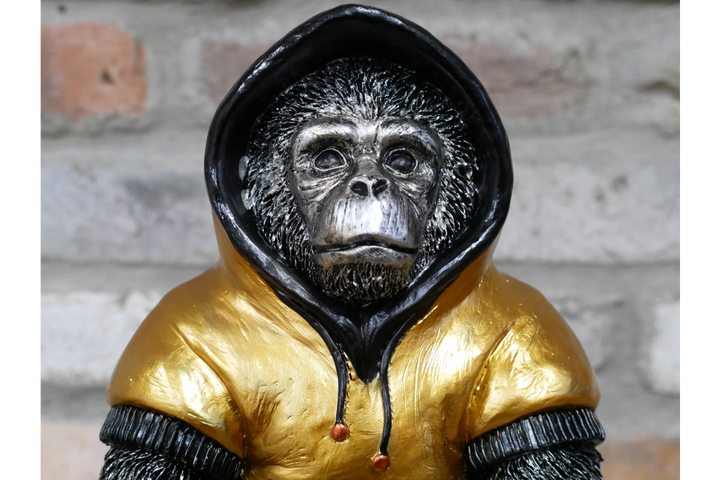 Weight Lifting Gorilla Resin Ornament in Gold and Black – Decorative Figurine