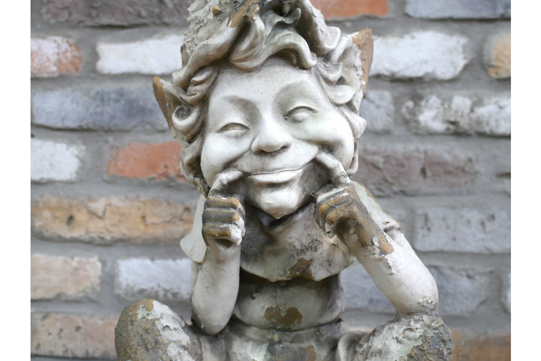 Sitting Elf Garden Ornament Resin – Decorative Home & Outdoor Figurine MGO