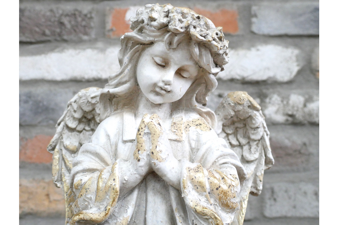 Cherub Statue Stone Effect Figurine – Decorative Home Decor Sculpture