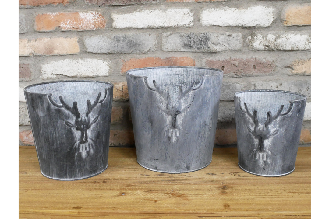 Set of 3 Stag Planters – Rustic Woodland Deer Garden Planter Set for Indoor & Outdoor Décor