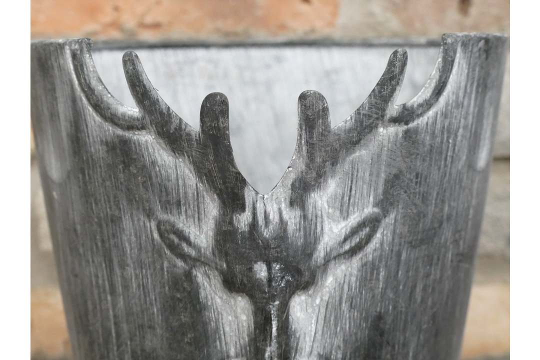 Set of 3 Stag Planters – Rustic Woodland Deer Garden Planter Set for Indoor & Outdoor Décor