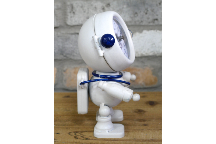 Space Rocket & Astronaut Decorative Clocks | Fun Space-Themed Timepieces