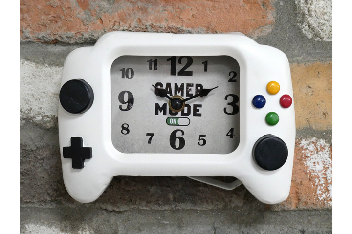 Black gaming clock hand controller metal decorative table clock-battery powered