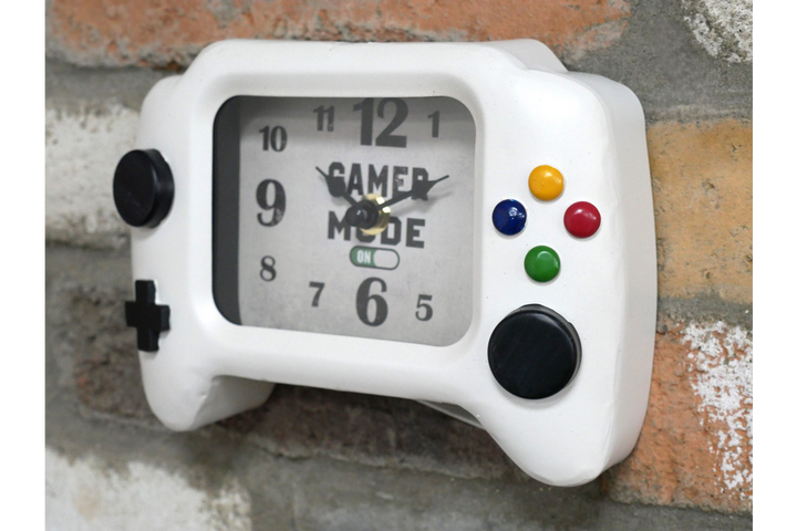 Black gaming clock hand controller metal decorative table clock-battery powered