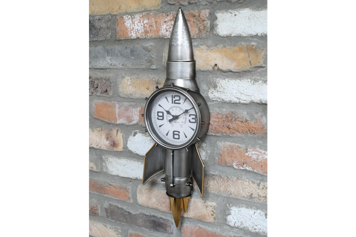 Space Rocket & Astronaut Decorative Clocks | Fun Space-Themed Timepieces