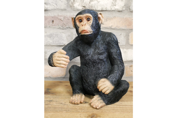 Black Monkey Bottle Holder – Resin Novelty Bar Decor for Home Bar, Garden Bar, Man Cave or Shed