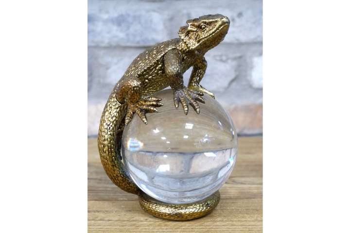 Lizard on Glass Ball Ornament – Decorative Animal Sculpture