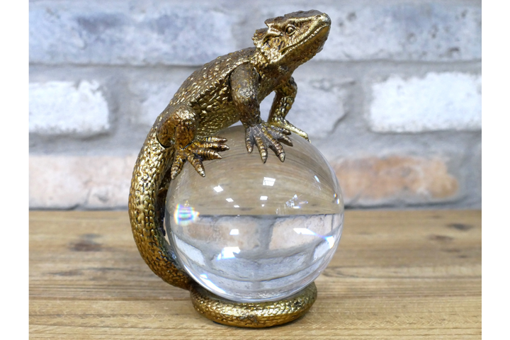 Lizard on Glass Ball Ornament – Decorative Animal Sculpture
