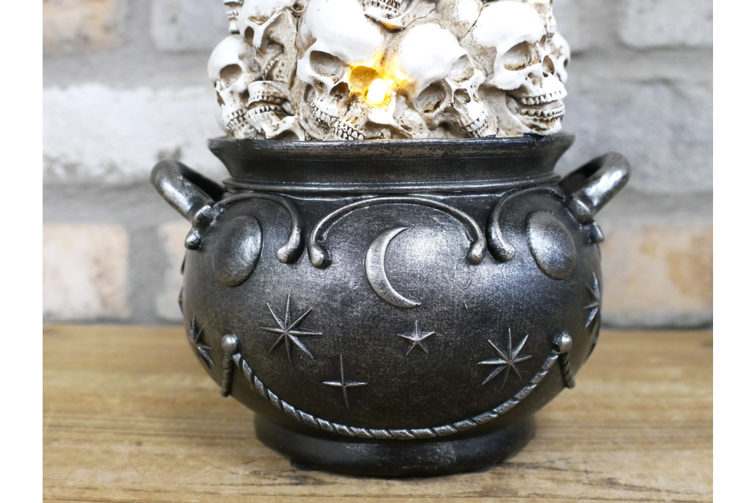 Skulls in Cauldron Ornament – Gothic Halloween Skull Cauldron Décor