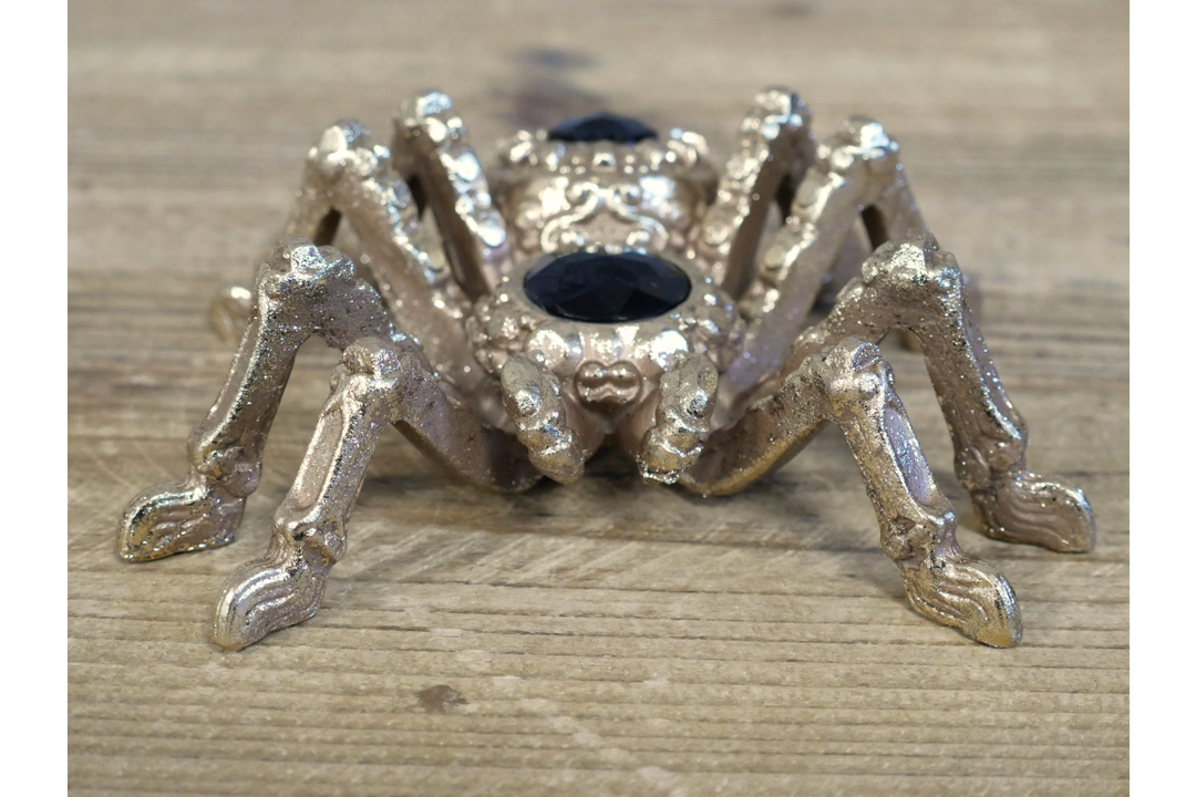 Golden Spider Decorative Figurine | Premium Animal Home Decor Accessory