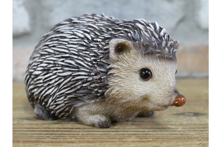 Hedgehog Ornament – Cute Woodland Animal Figurine & Charming Home Décor