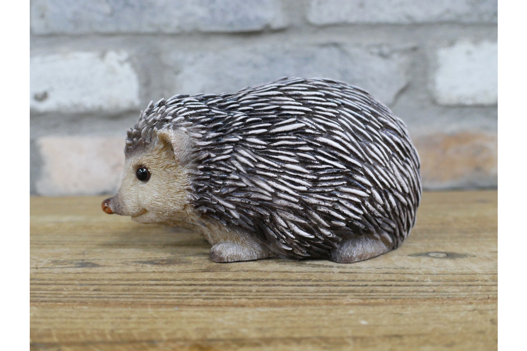 Hedgehog Ornament – Cute Woodland Animal Figurine & Charming Home Décor