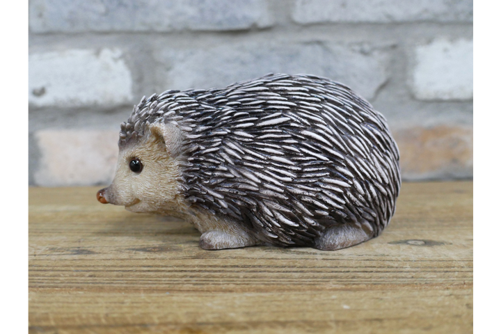 Hedgehog Ornament – Cute Woodland Animal Figurine & Charming Home Décor