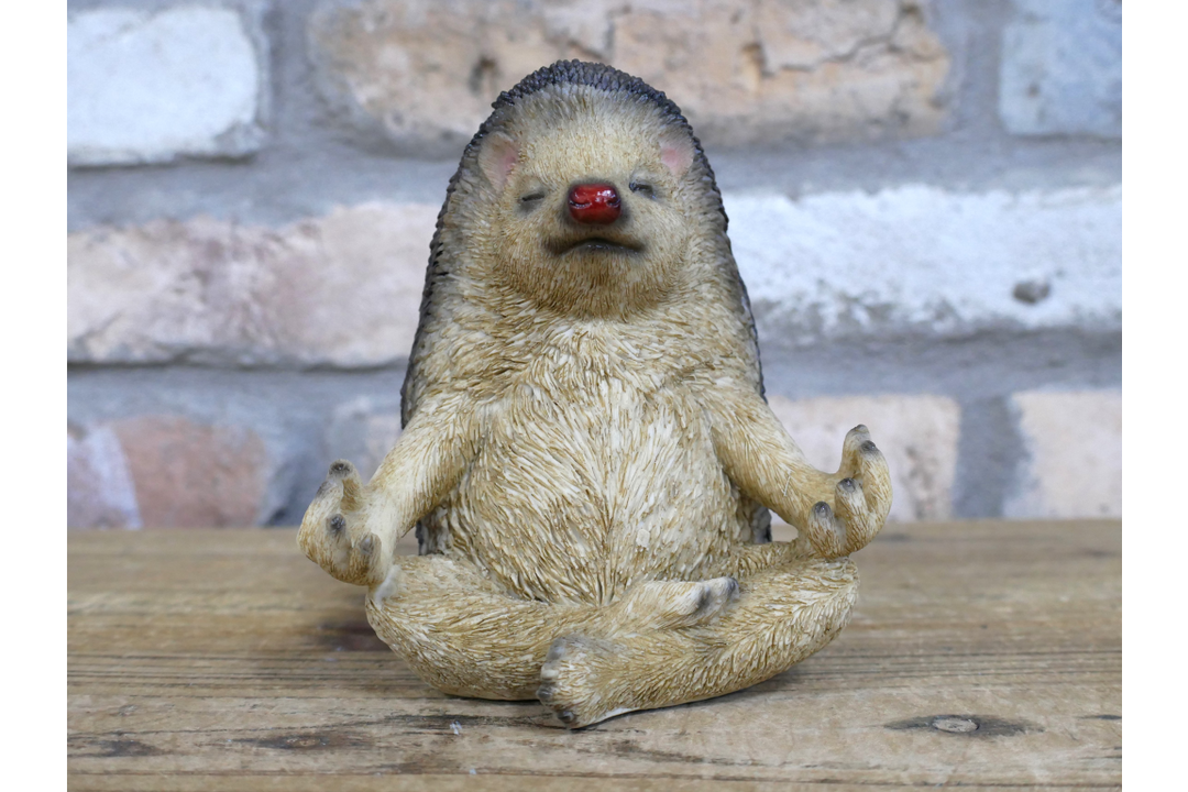 Meditation Hedgehog Ornament – Cute Woodland Animal Figurine & Peaceful Home Décor