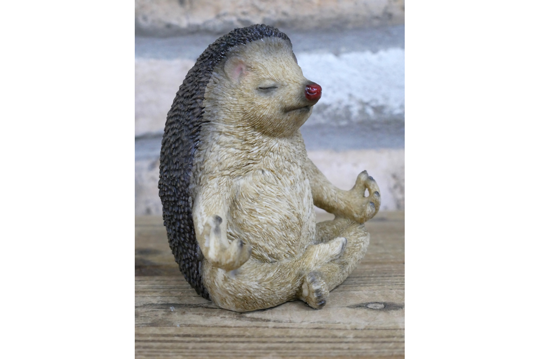 Meditation Hedgehog Ornament – Cute Woodland Animal Figurine & Peaceful Home Décor