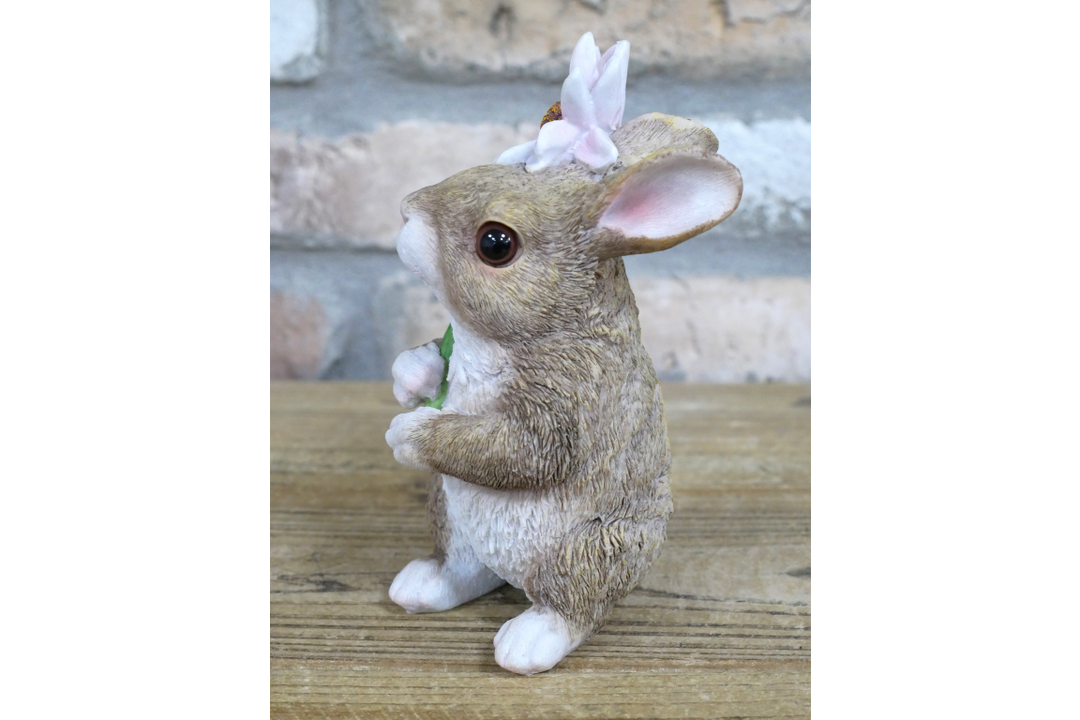 Rabbit with Flower Ornament – Cute Woodland Animal Figurine & Charming Home Décor