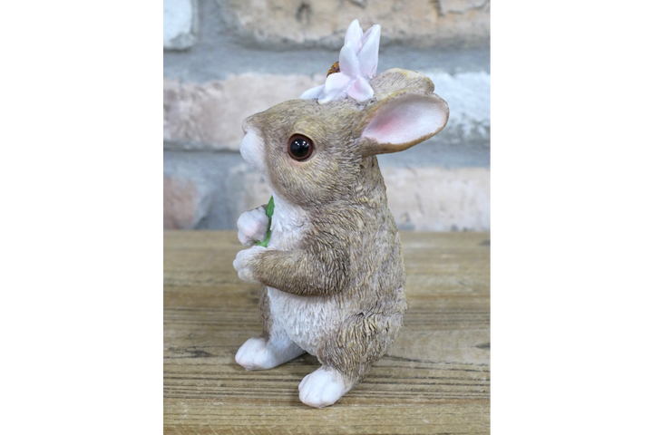 Rabbit with Flower Ornament – Cute Woodland Animal Figurine & Charming Home Décor