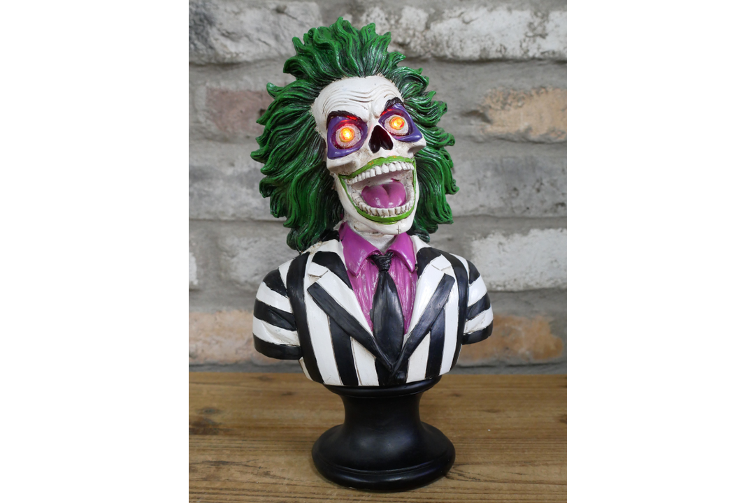 Light-Up Skeleton Bust Ornament – Gothic LED Skull Statue Halloween Décor