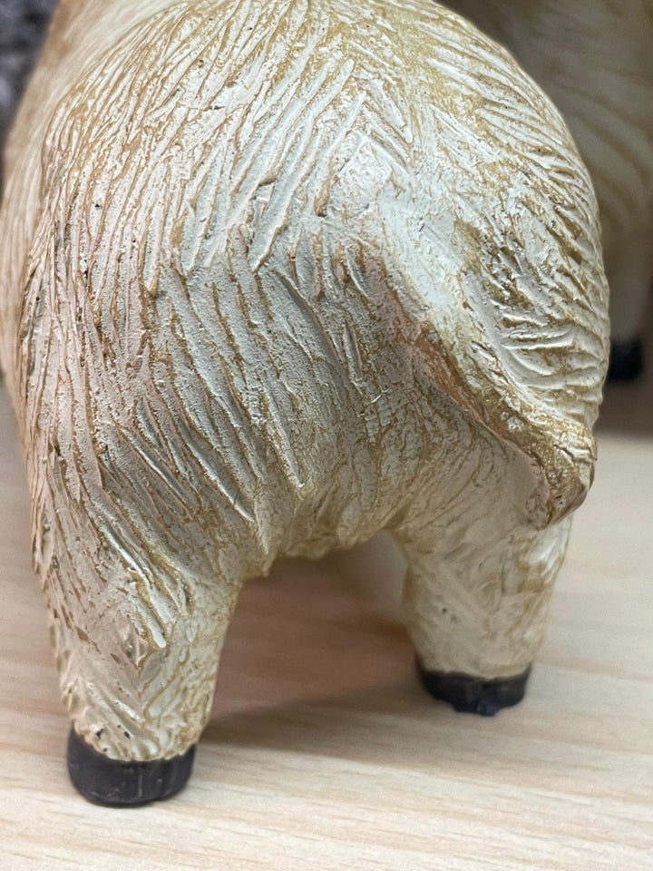Highland Cow white blowing bubble gum standing ornament decorative
