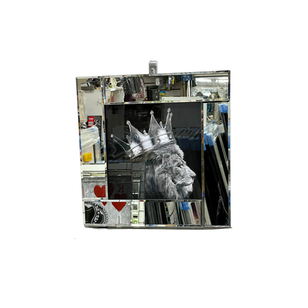 Liquid Art Lion King with Silver Crown