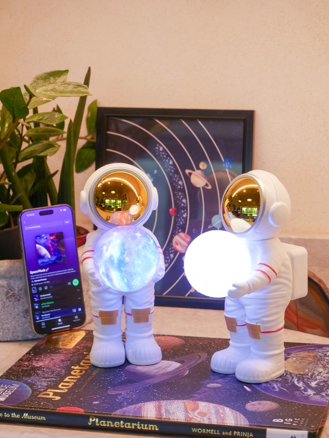 Astronaut Space Sound Bluetooth Speaker with Rechargeable Battery –Galaxy LED Portable Speaker