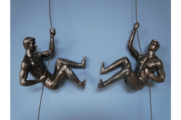 Abseiling men bronze Ornament Hanging men Figurine