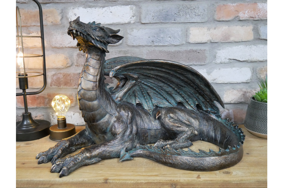 Decorative Dragon Figurine – Mythical Fantasy Sculpture Ornament for Home & Shelf Display