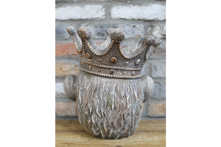 Lion & Monkey Head Resin Planter –  Decorative Plant Pot | Indoor Outdoor Statement Planter