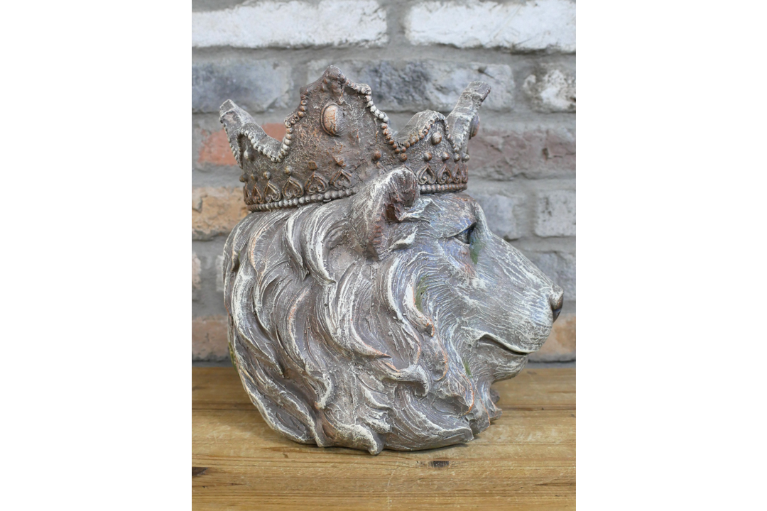 Lion & Monkey Head Resin Planter –  Decorative Plant Pot | Indoor Outdoor Statement Planter