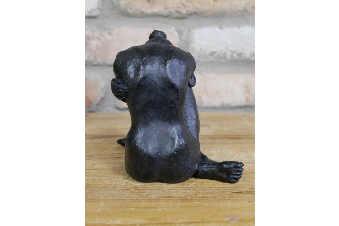 Sitting Man & Woman Black Resin Figurine Modern Home Decor Ornament
