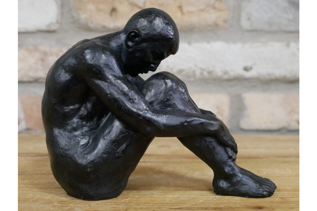Sitting Man & Woman Black Resin Figurine Modern Home Decor Ornament