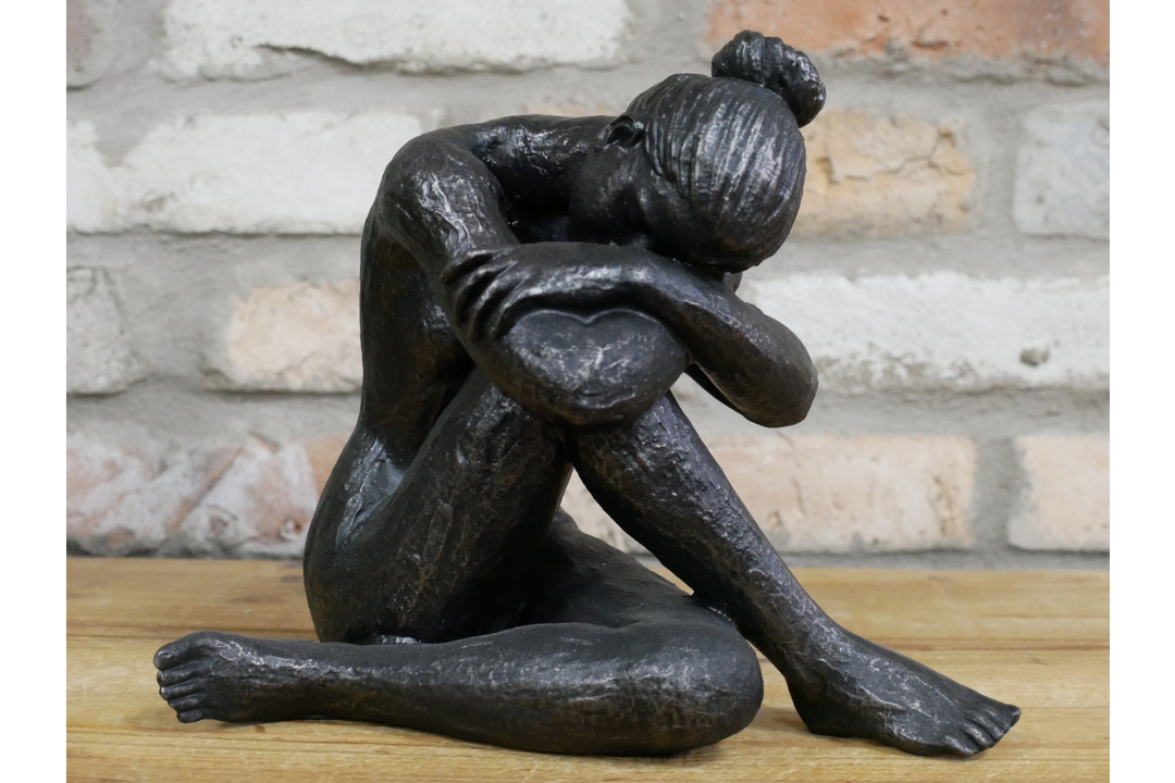 Sitting Woman & Kneeling Man statue Figurines black resin decorative Ornaments