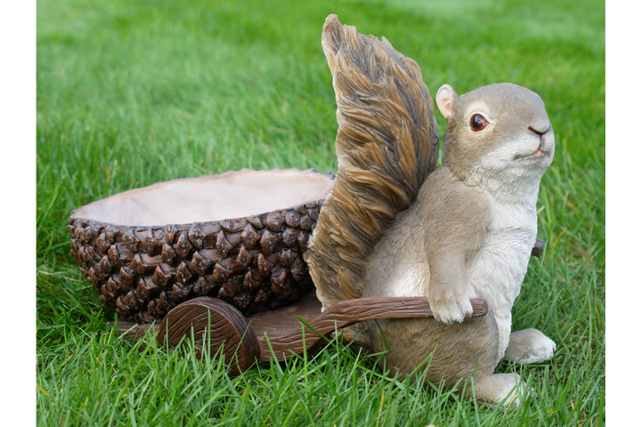 Squirrel Pulling Acorn Trailer Bird Feeder – Decorative Resin Garden Ornament