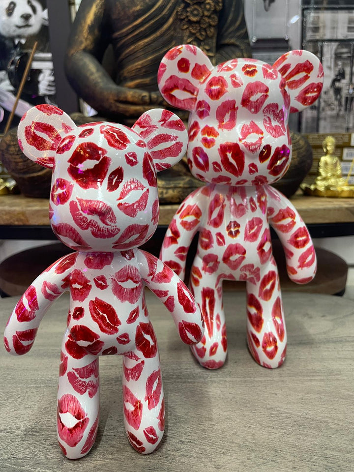 Kiss Bear resin modern free standing decorative ornament