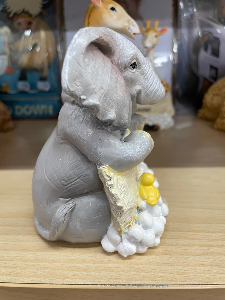 Giraffe & Elephant-Bath time Buddies ornament bubble bath decor