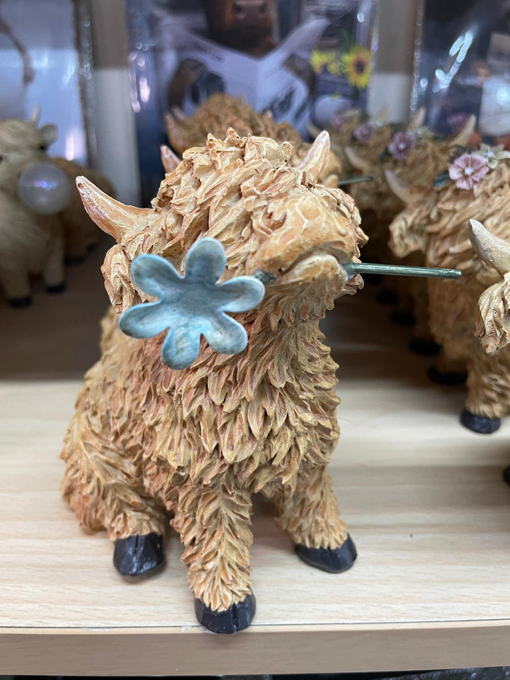 Brown Highland Cows with flower in mouth & head Ornaments