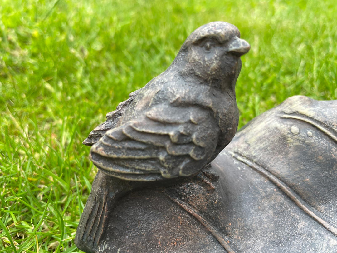 Bird on a leaf feeder garden decor ornament