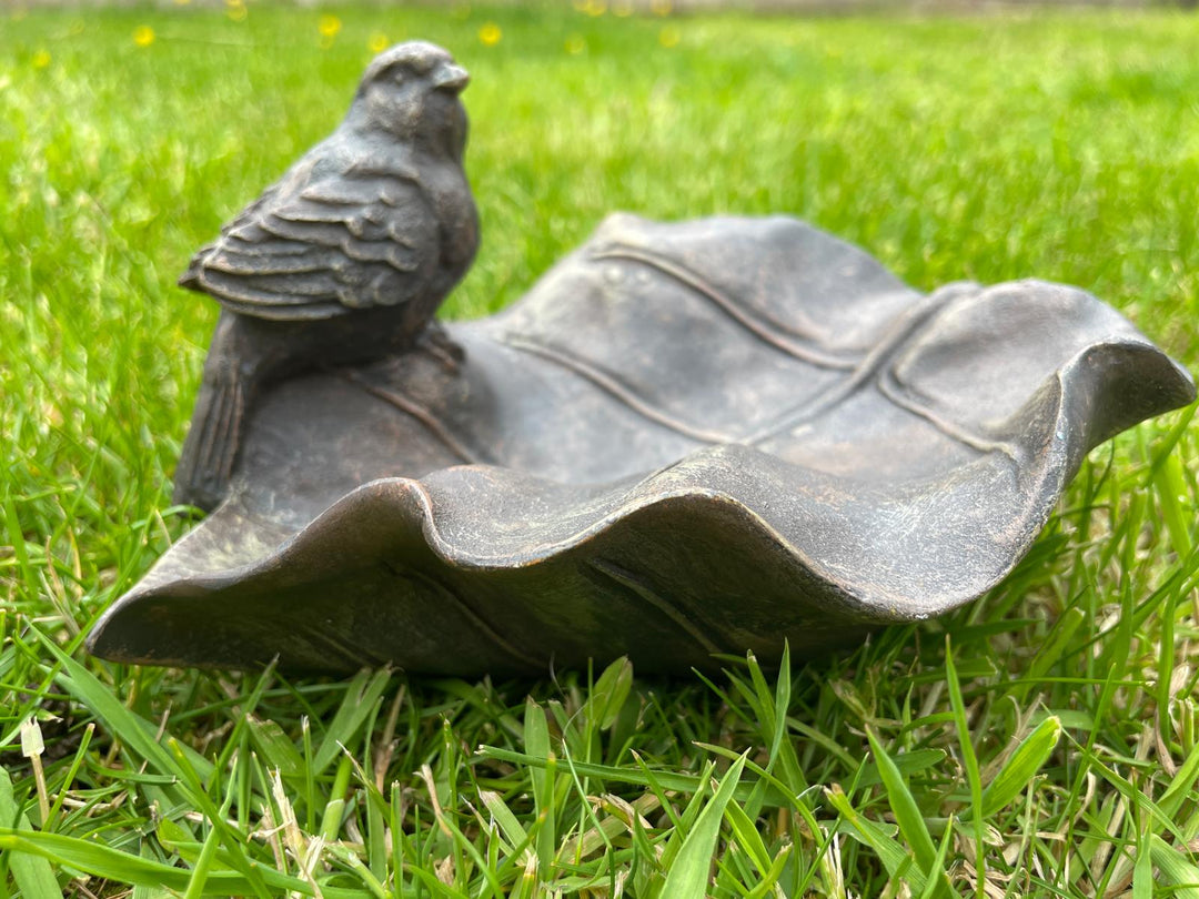 Bird on a leaf feeder garden decor ornament