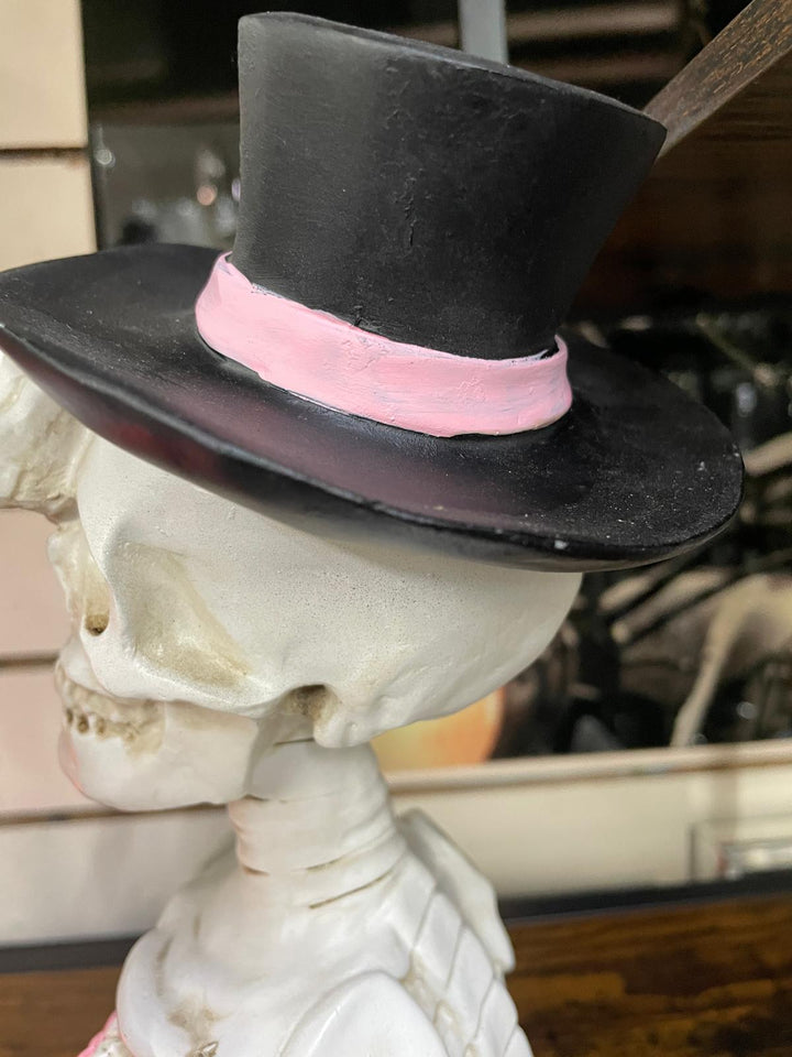 Love Skeleton with hat & roses resin decorative quirky ornament