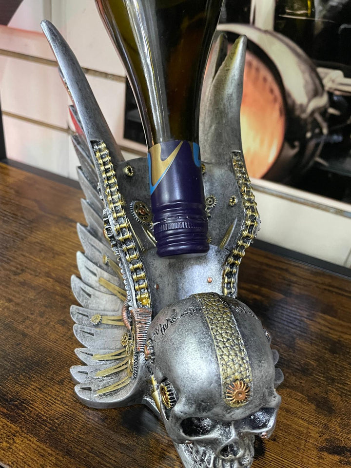 Steampunk Skeleton Wine Bottle Holder – Quirky Resin Decorative Ornament